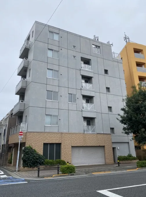 Twin Leaf Rikkyo Minami Building