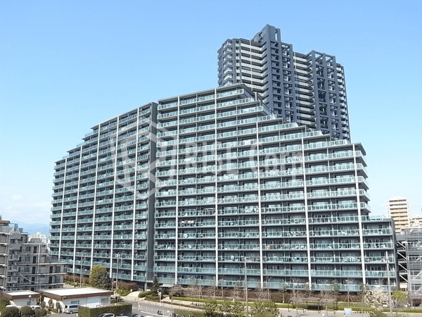Park Square SagamiOno Tower & Residence Building