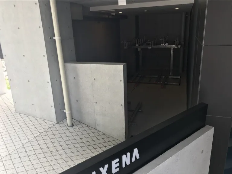 バイク駐車場