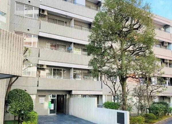 Nishishinjuku Forest Annex Building