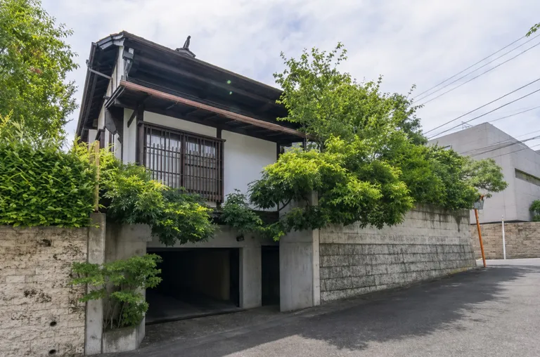 Uehara House(Uehara2-12-6) Building