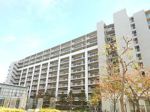 Rene Airs Hill Yonbankan 