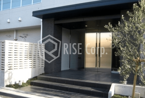 Esty Maison ToritsuDaigaku Entrance