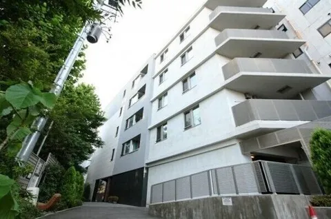 Cosmos reid Shinjuku Yochomachi Building