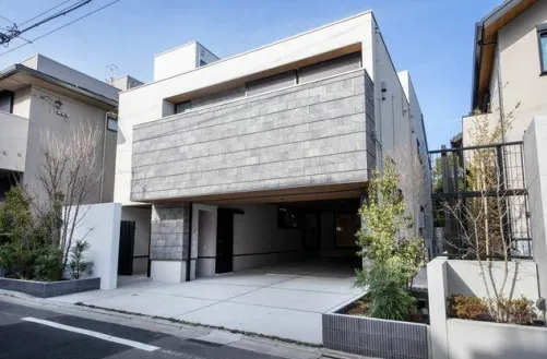Modern Garage House Jiyugaoka Building