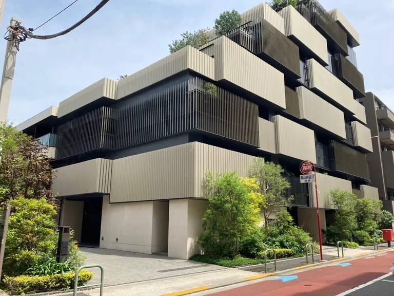 Park Axis Premier MinamiAoyama Building