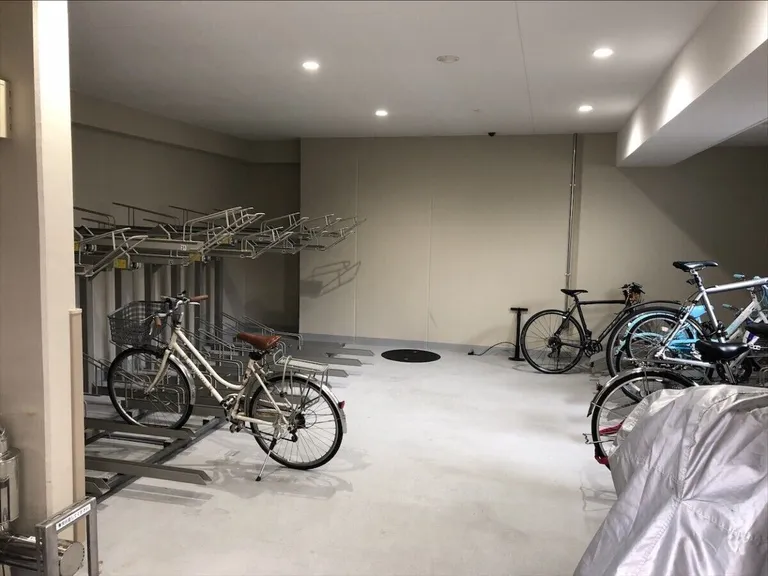 バイク駐車場