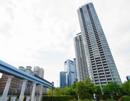 Tokyo Twin Parks Right Wing 