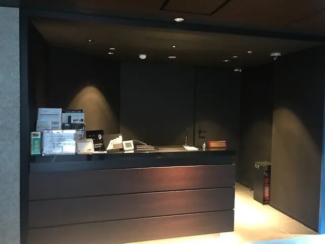 フロント