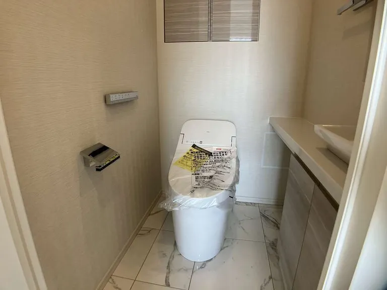 Toilet
