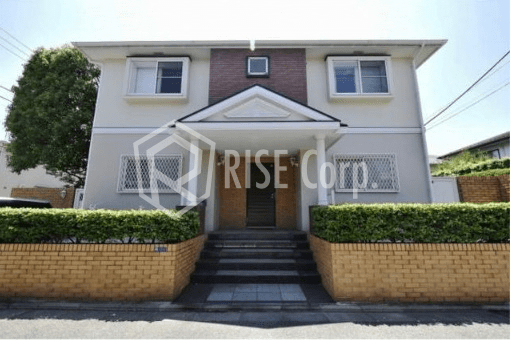 Brown House(Denenchofu 2-7-9) 