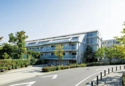 コンフォリア駒場 外観
