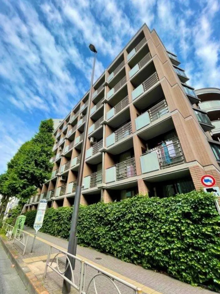 Residia Sasazuka Building