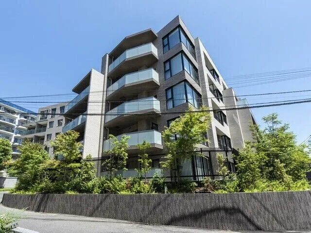 イニシア高輪プレシアスコート 外観