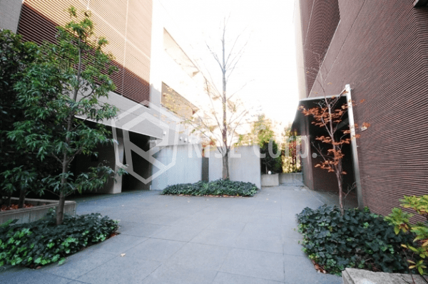 Garden Himonya Building