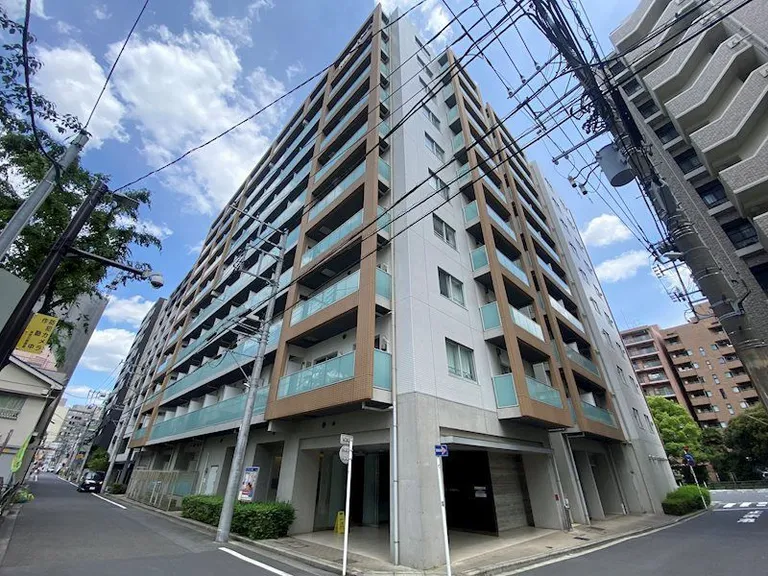 Proud Flat Tsurumi Ⅰ Building