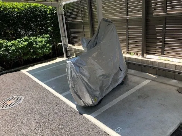 バイク駐車場