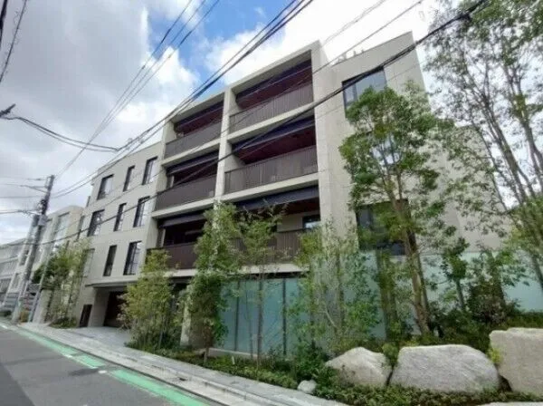 Wellith  Daikanyama Sarugakucho Terrace Building