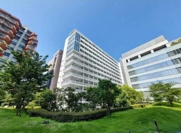 コンフォリア東新宿 外観