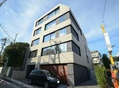 BEEVALLEY YOYOGIUEHARA 外観