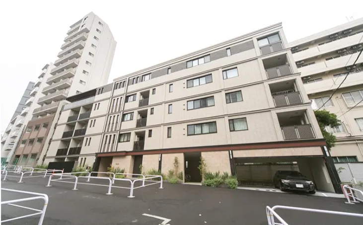 Grand Cru Wakamatsucho Building