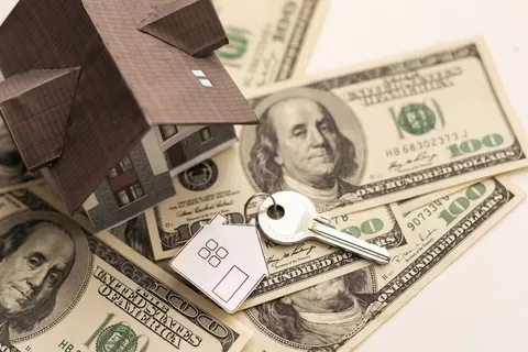 Main image of Japanese words to know when renting a room in Japan | Reikin (Key money)